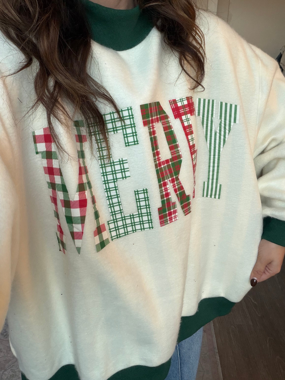 MERRY Mockneck Sweatshirt